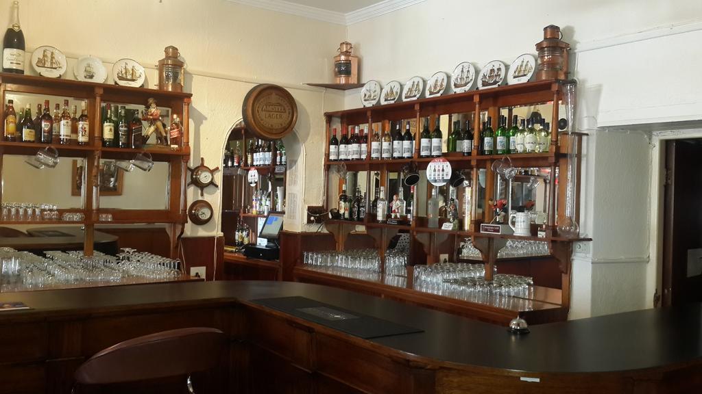 Victoria Hotel Bredasdorp Eksteriør billede