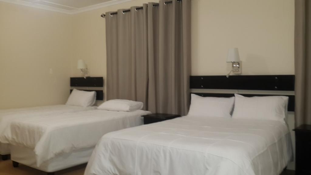 Victoria Hotel Bredasdorp Værelse billede
